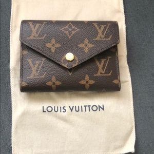 Louis Vuitton Victorine wallet in Monogram